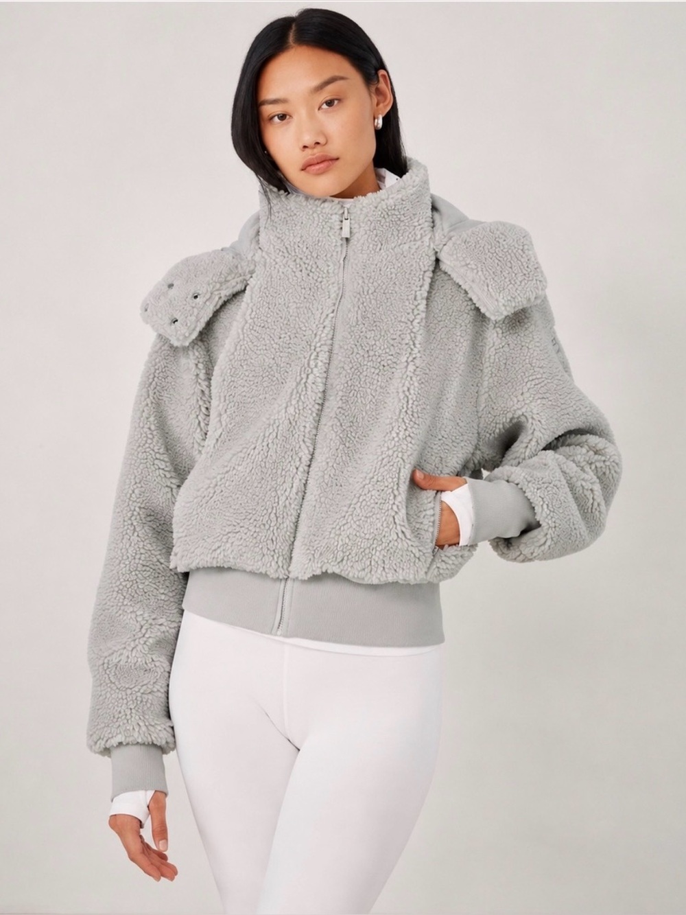 ALO Yoga FoXy Sherpa Jacket in Grey Size X Small